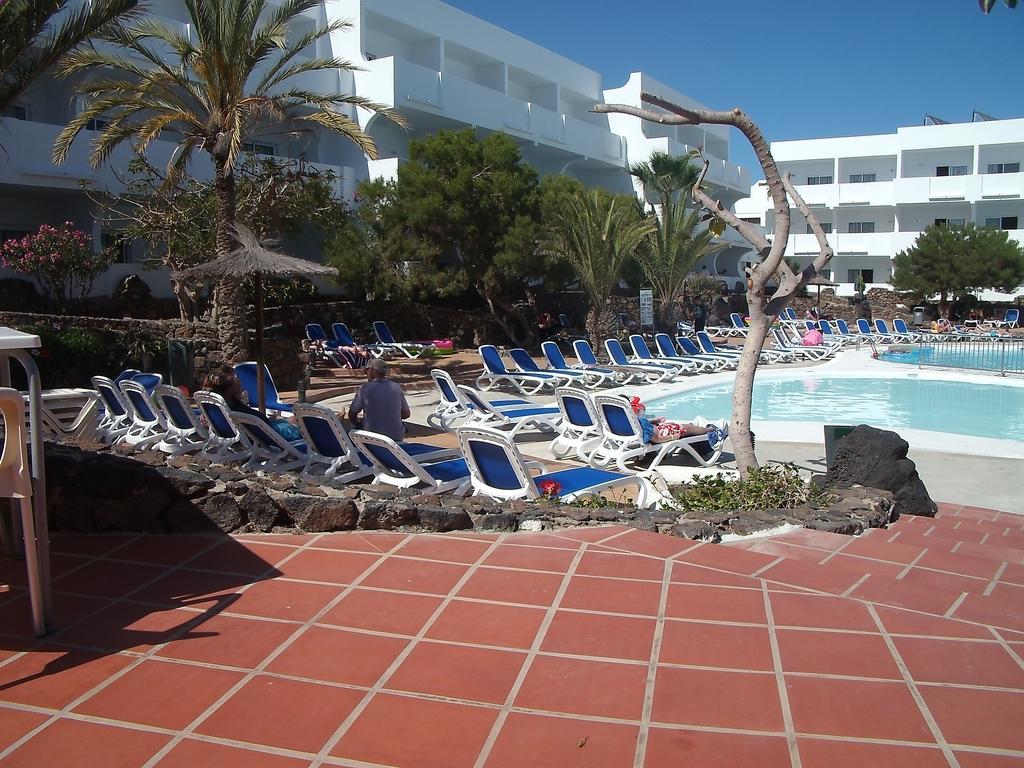 Apartamentos Ficus Costa Teguise Eksteriør bilde